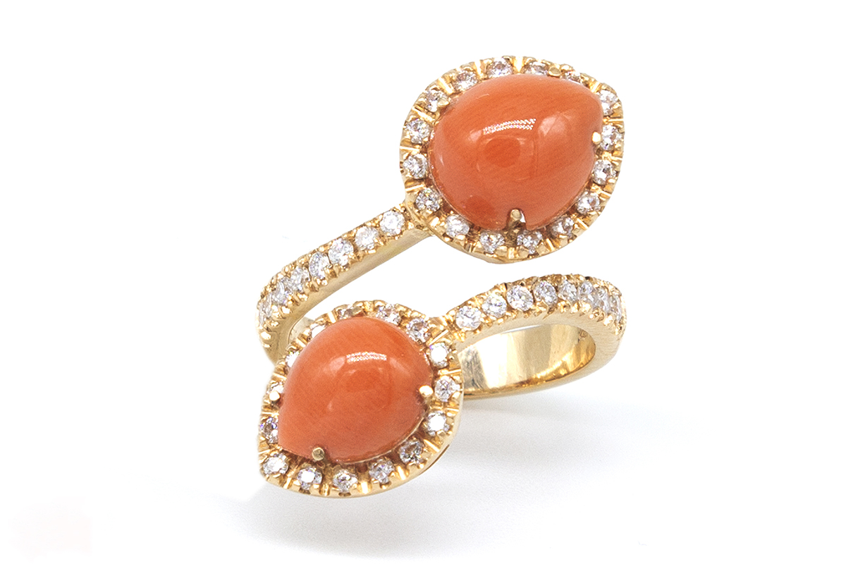 Salvatore Collaro: between coral, pearls and diamonds